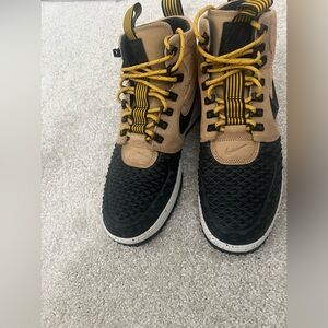 Nike Men's Lunart Force 1 Duckboot - US Shoe Size 12